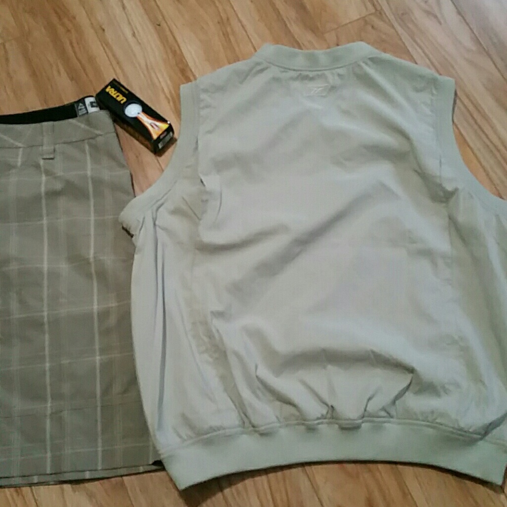 Reebok Golf vest size L - Picture 2 of 6